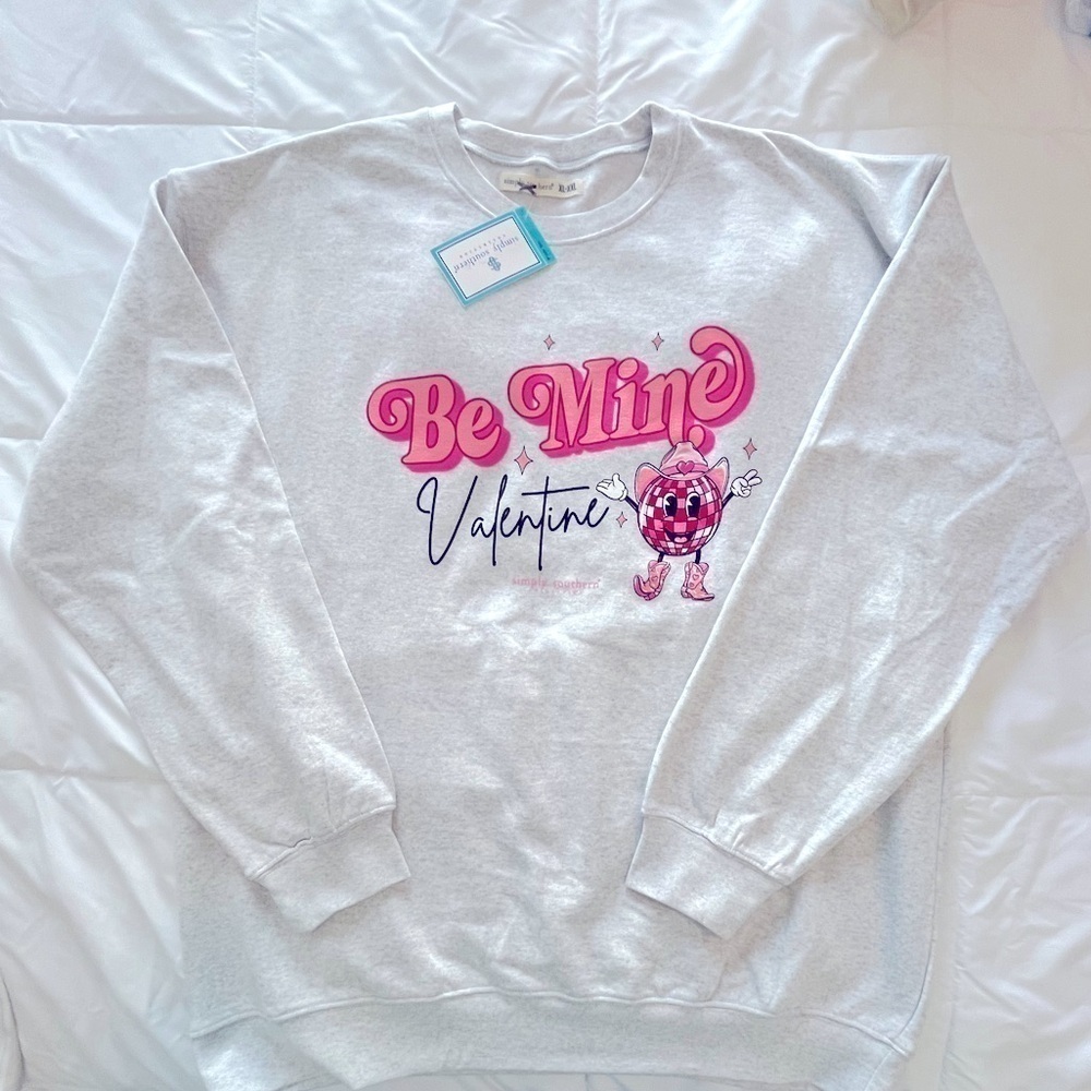Simply Southern “Be Mine Valentine” size XL-XXL. White
